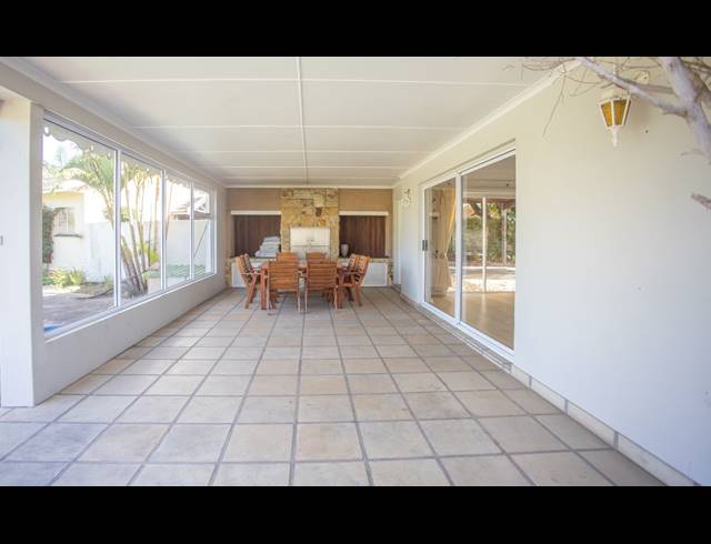 4 BEDROOM HOUSE FOR SALE IN BEACON BAY